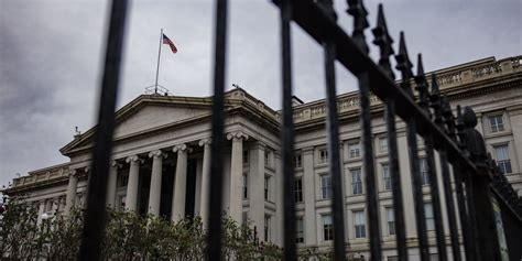 Treasuries Advance After Key Inflation Data Matches Expectations.